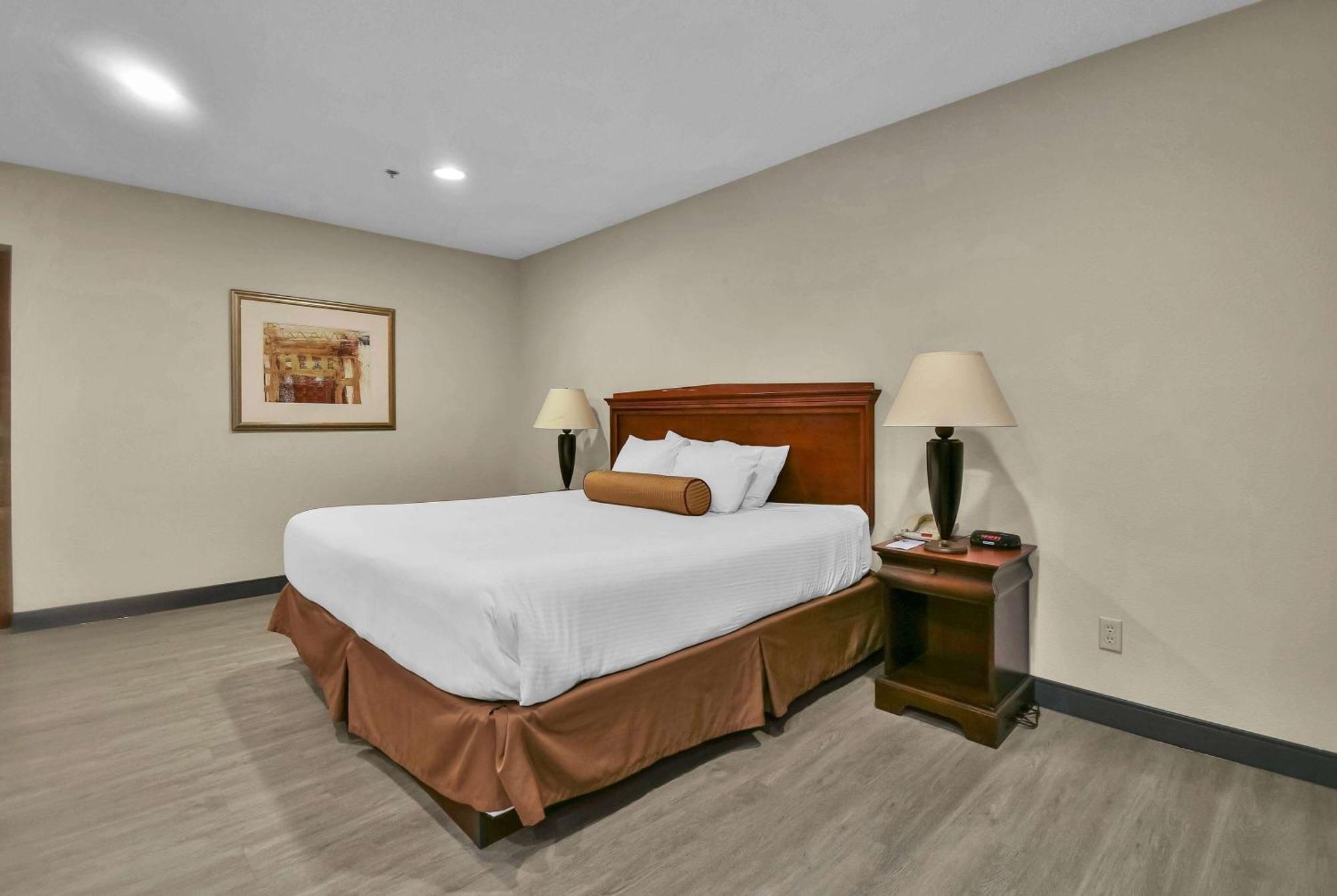 Baymont By Wyndham Hotel 3*
